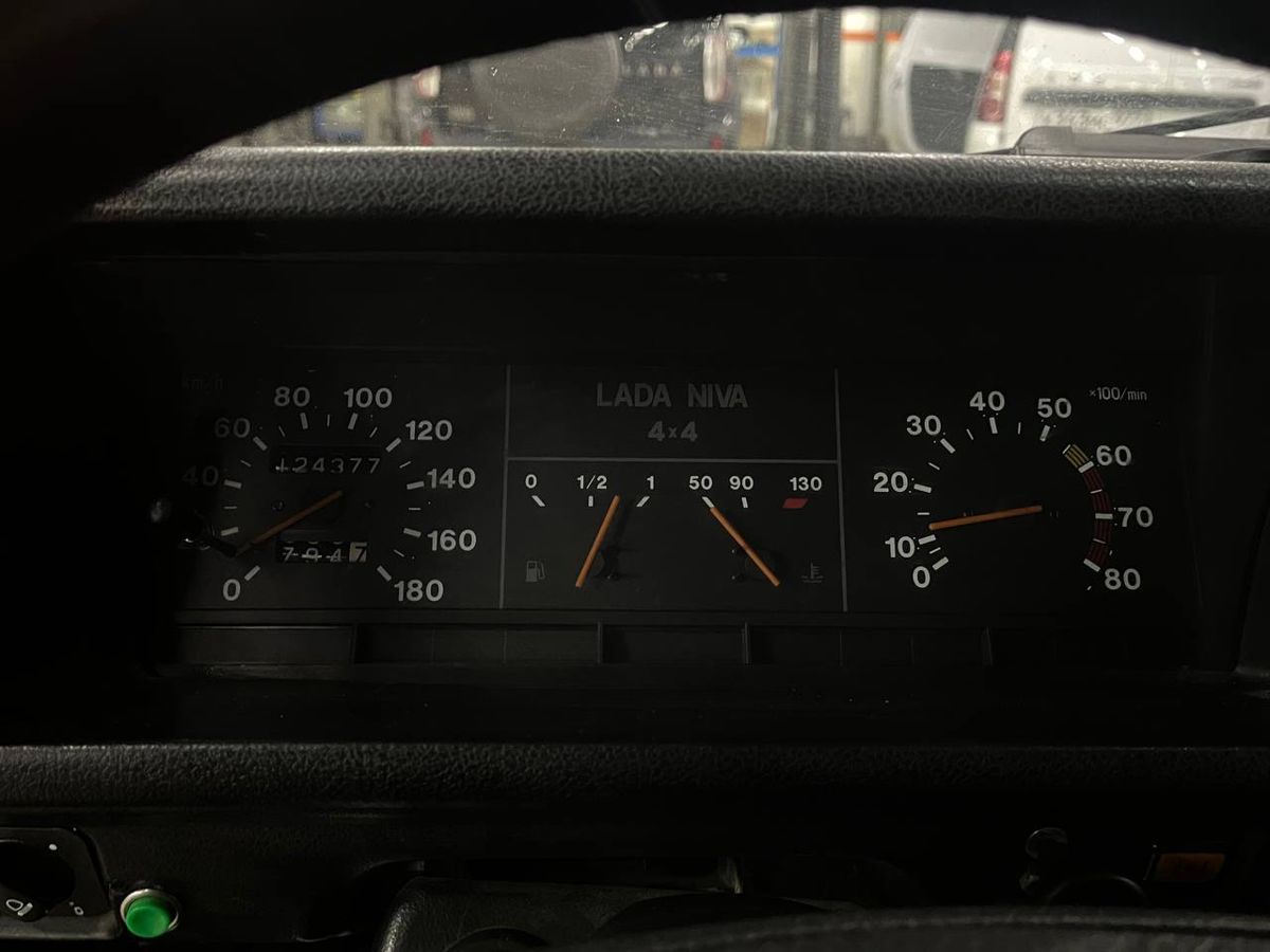 Lada 2121 (4x4) 999 2001 г.в., 124 377 км.