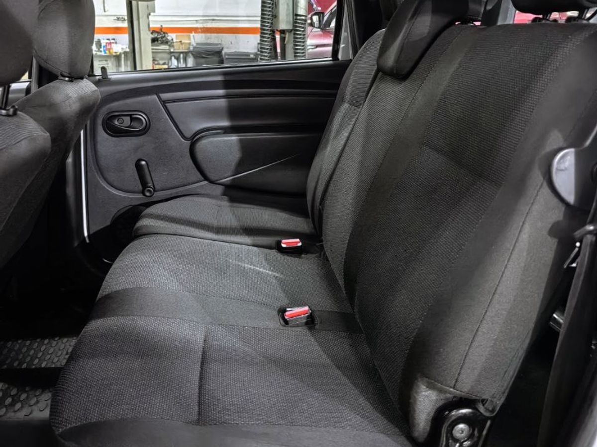 Lada Largus Classic (5 мест Air conditioner) 2017 г.в., 140 000 км.