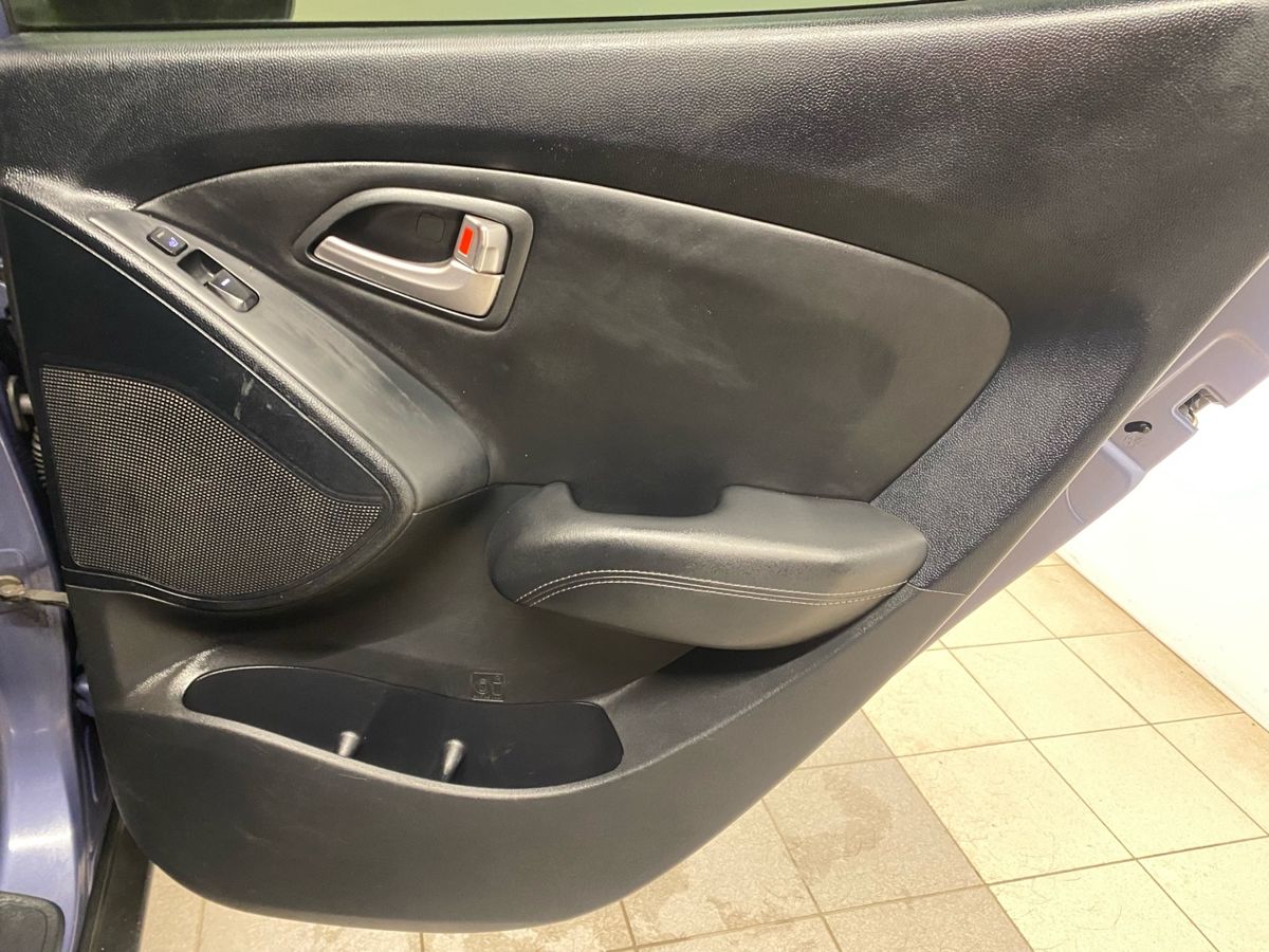 Hyundai ix35 Prestige 2012 г.в., 200 000 км.