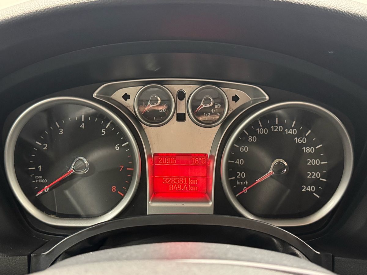 Ford Focus Ghia 2008 г.в., 328 569 км.