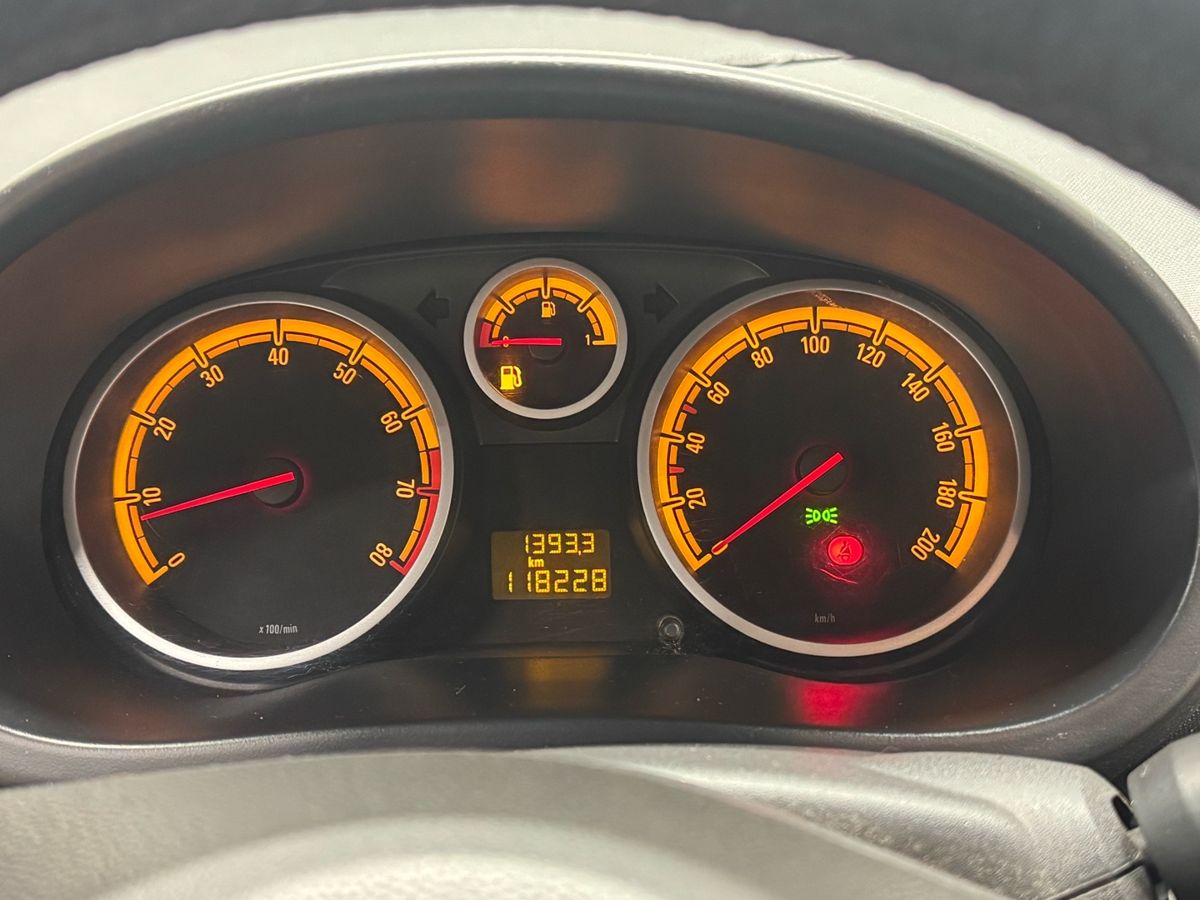 Opel Corsa 999 2008 г.в., 117 000 км.