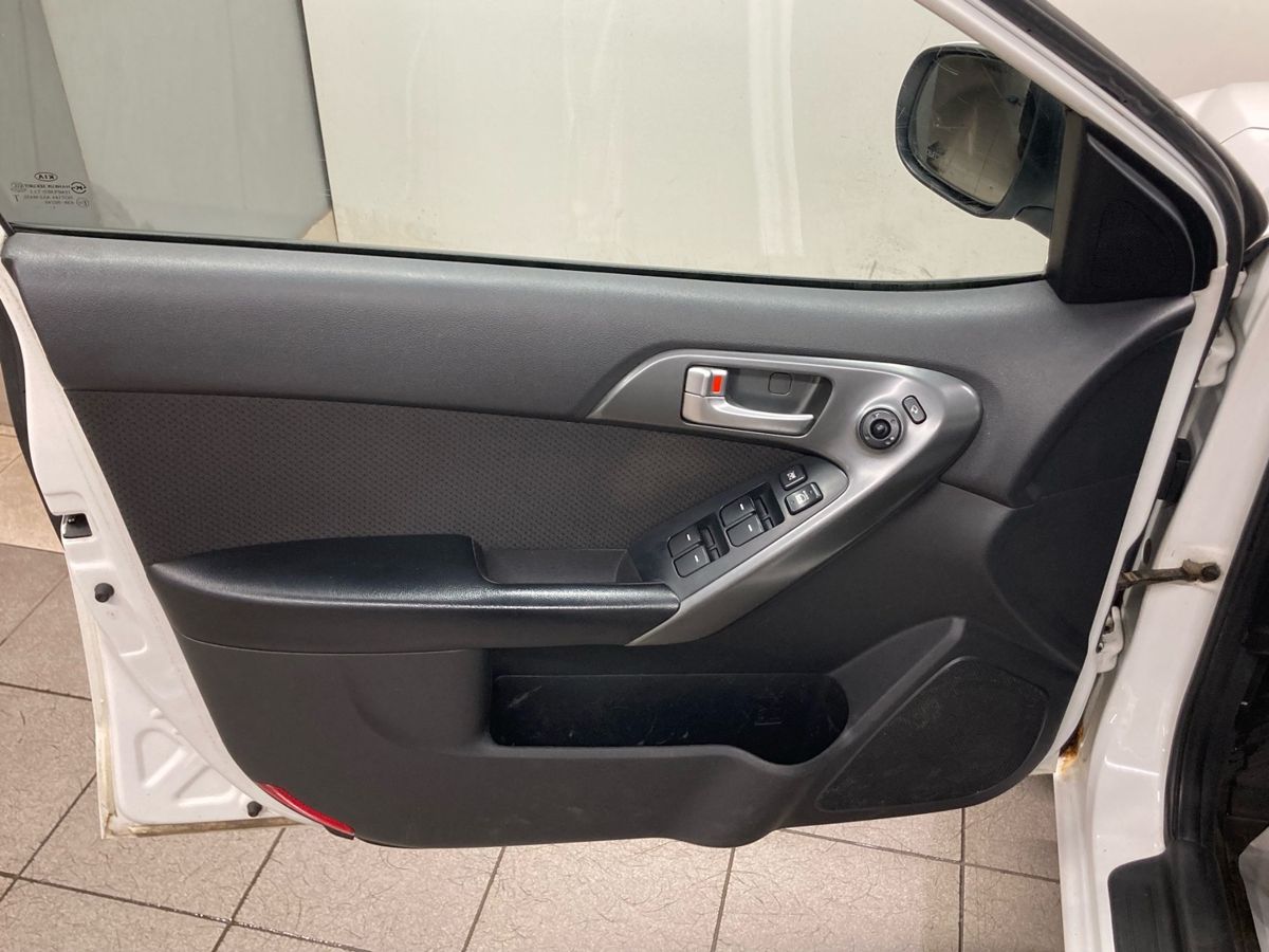 Kia Cerato 999 2011 г.в., 217 337 км.