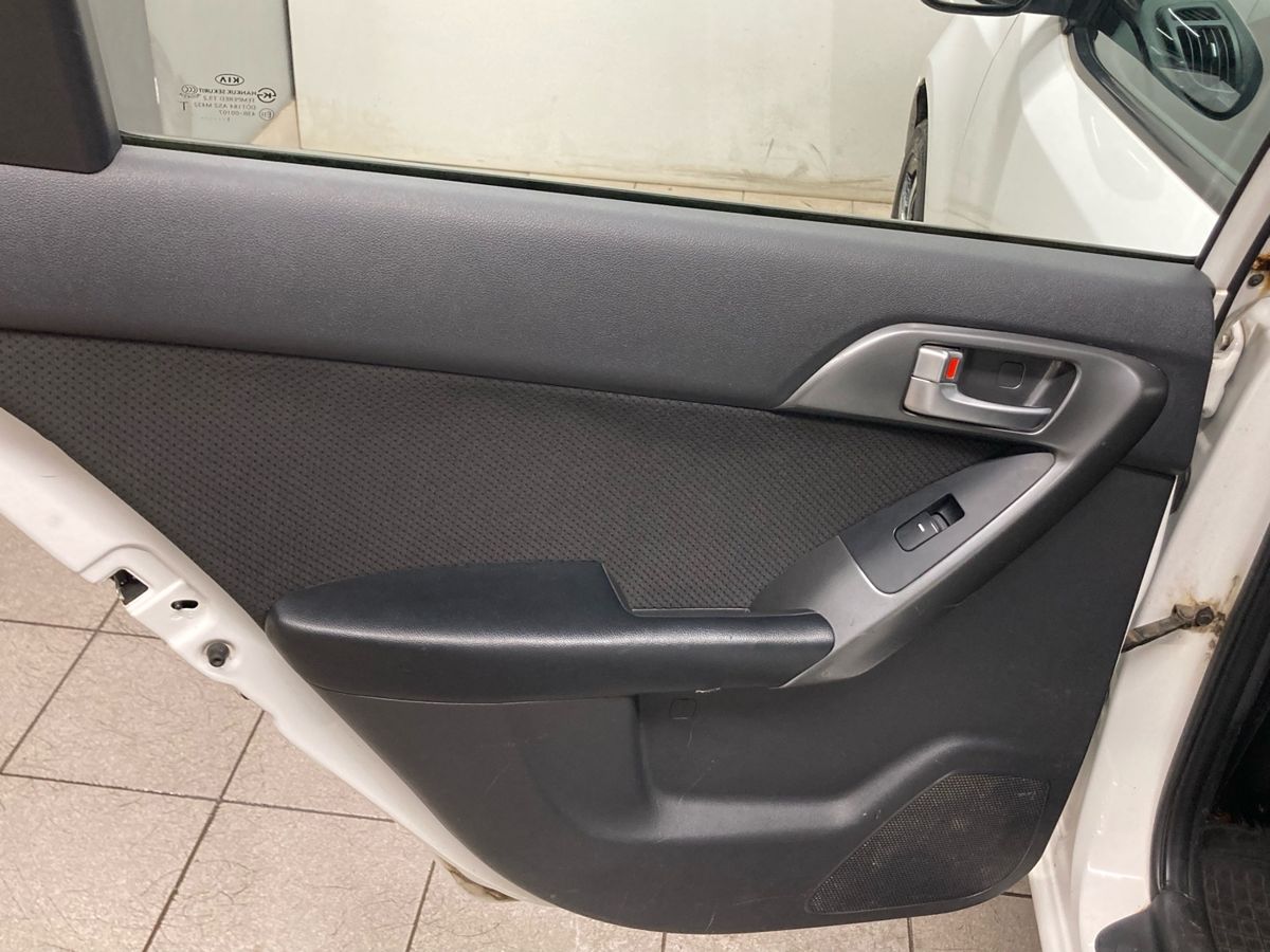 Kia Cerato 999 2011 г.в., 217 337 км.