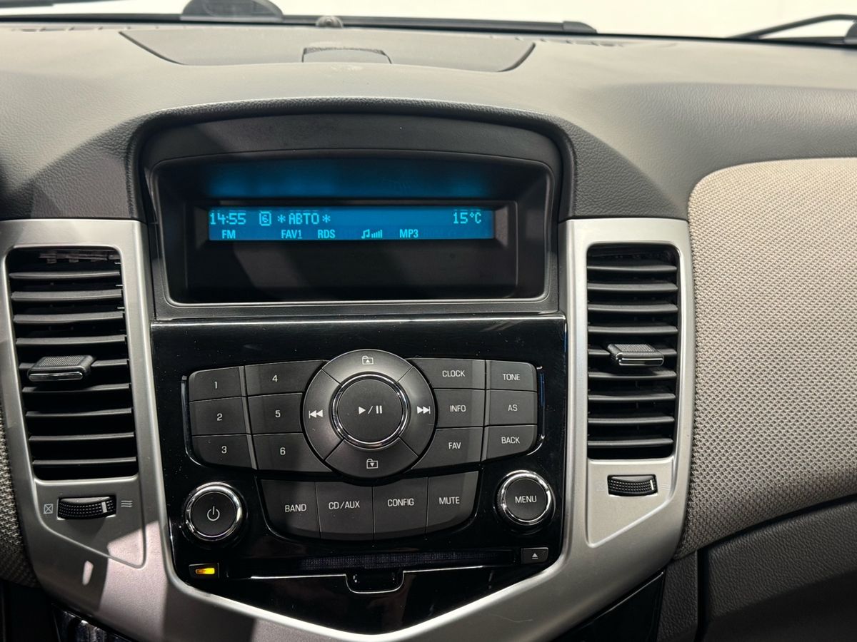 Chevrolet Cruze LS 2012 г.в., 226 397 км.