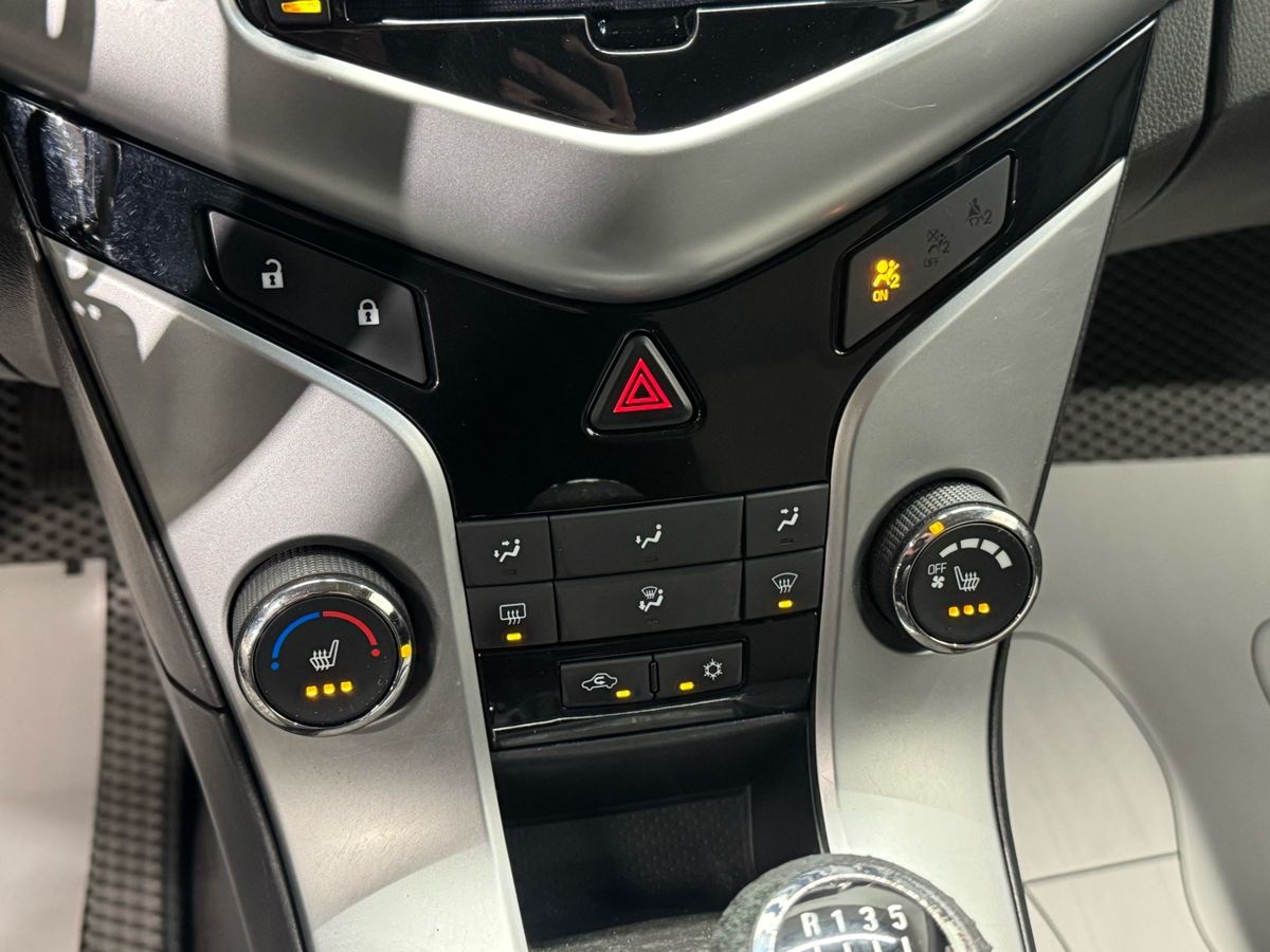 Chevrolet Cruze LS 2012 г.в., 226 397 км.