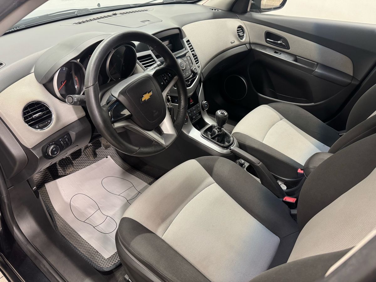 Chevrolet Cruze LS 2012 г.в., 226 397 км.