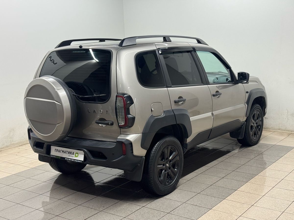 Lada Niva Travel BLACK'22 2022 г.в., 61 300 км.