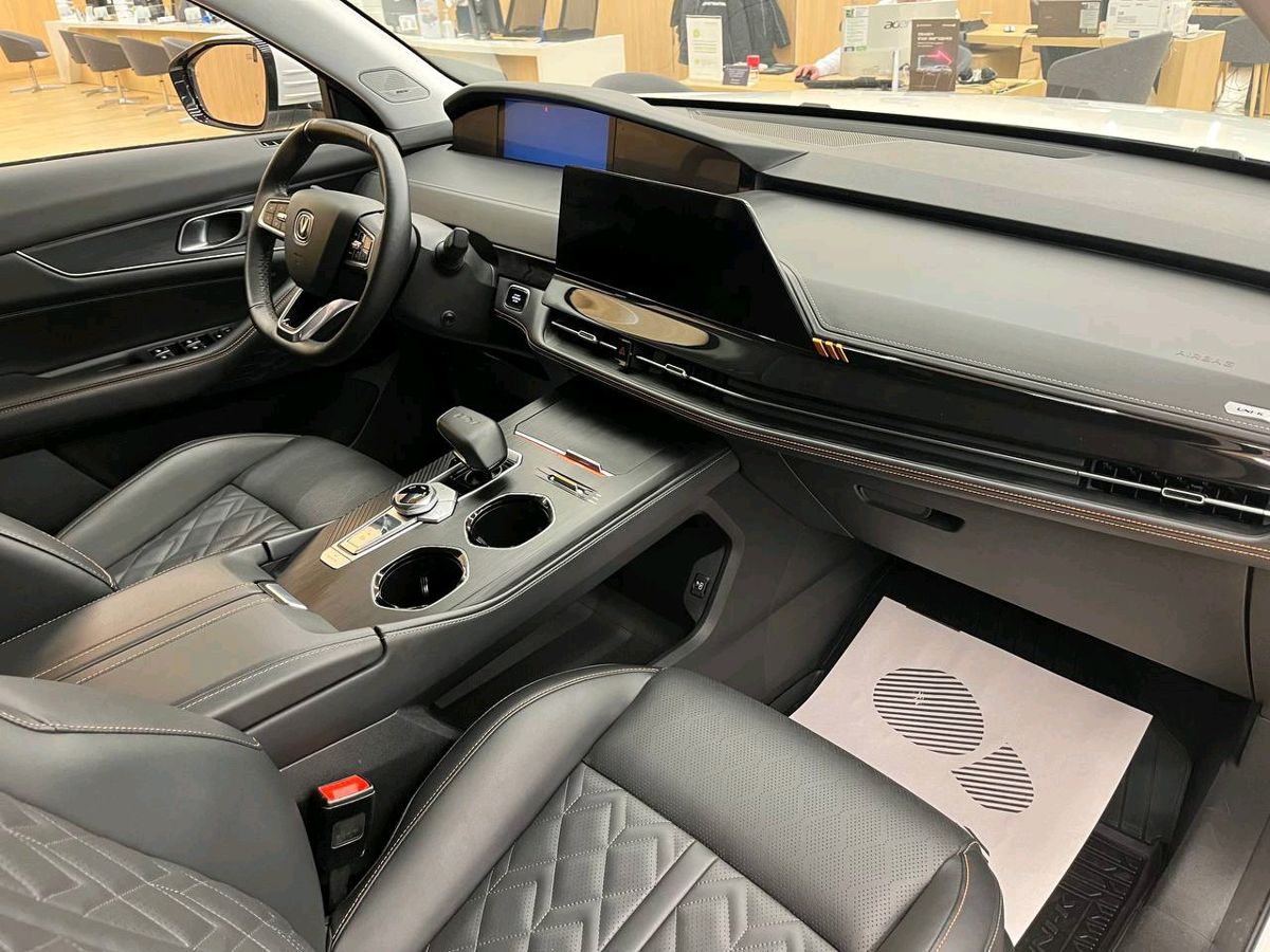 Changan UNI-K Tech 2024 г.в., 60 000 км.