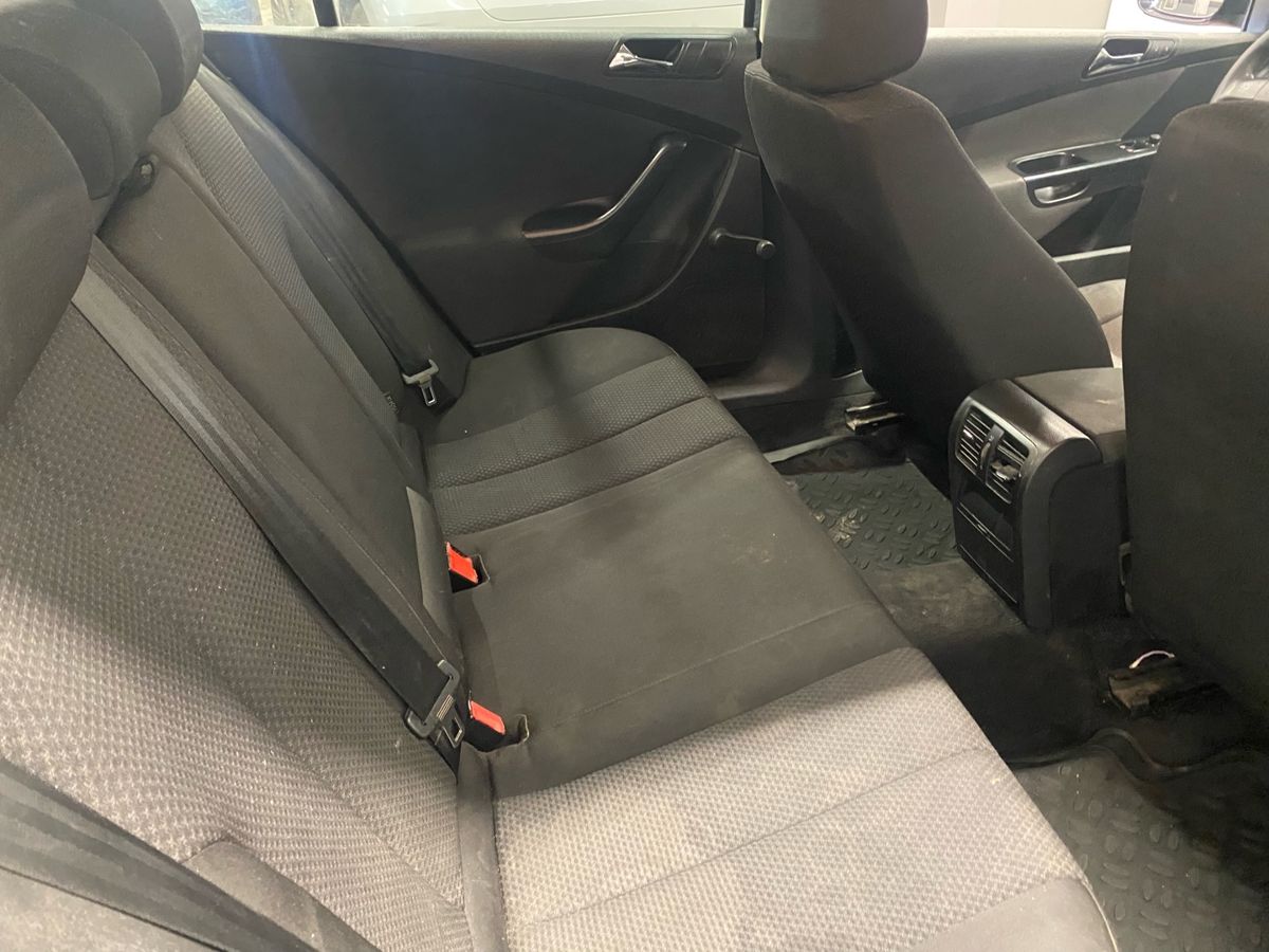 Volkswagen Passat Trendline 2007 г.в., 341 300 км.