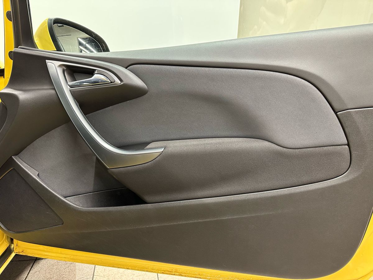 Opel Astra Enjoy 2012 г.в., 171 000 км.