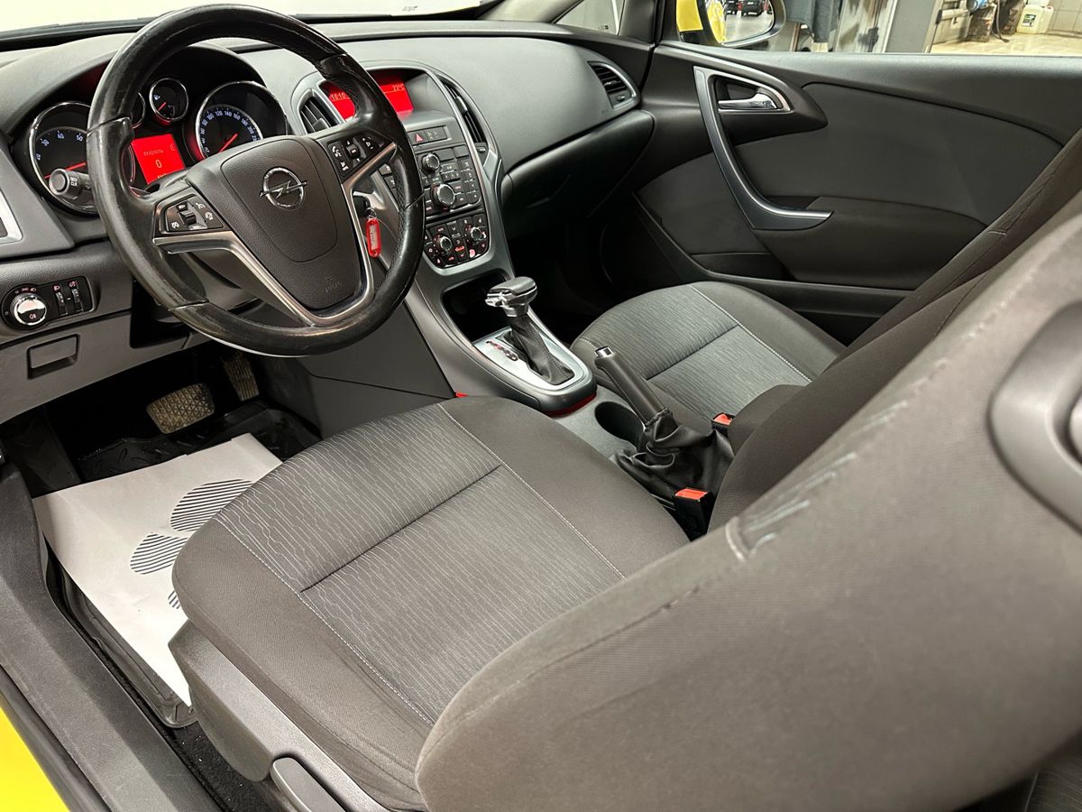 Opel Astra Enjoy 2012 г.в., 171 000 км.