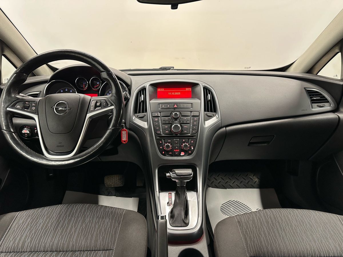 Opel Astra Enjoy 2012 г.в., 171 000 км.