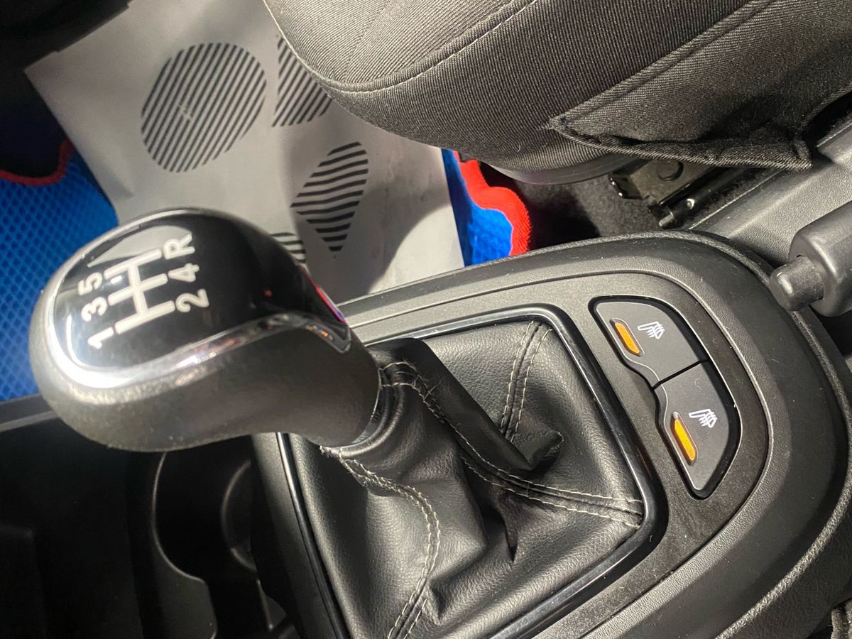 Lada Vesta 999 2021 г.в., 120 000 км.