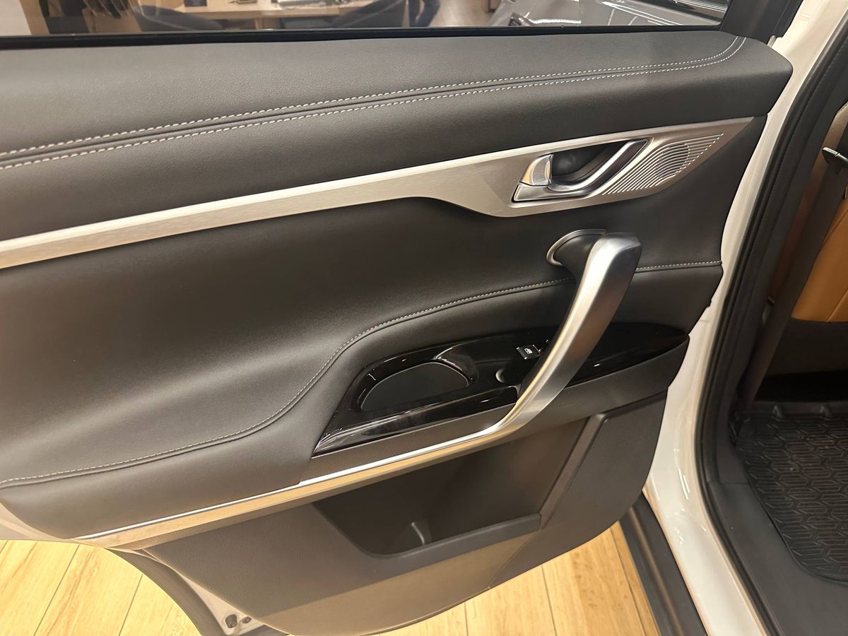 Changan CS95 Tech 2023 г.в., 28 222 км.