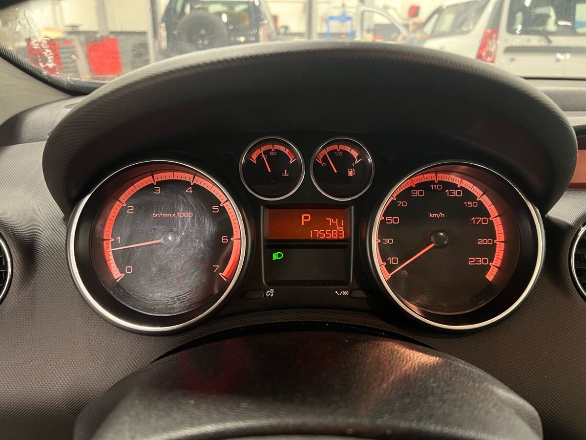 Peugeot 308 Confort Pack 2010 г.в., 175 000 км.