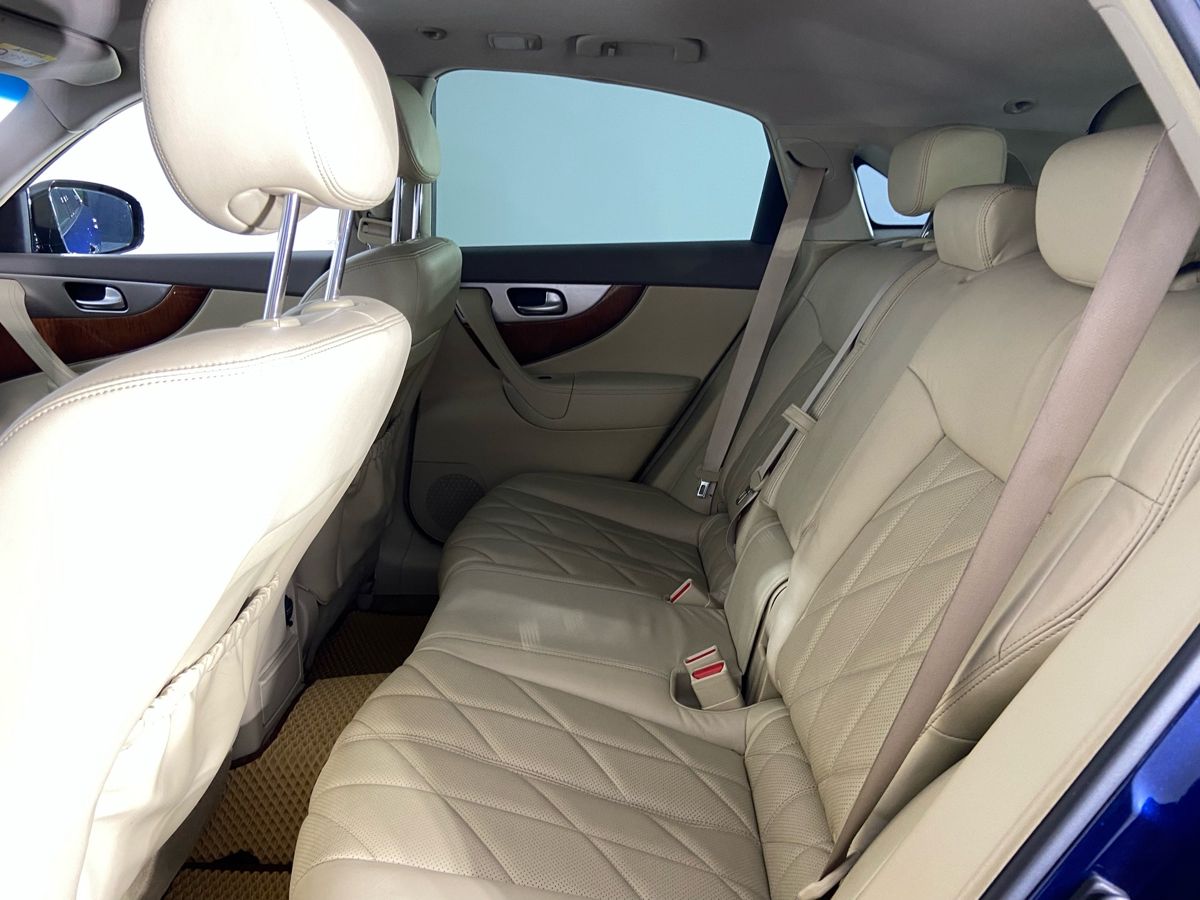 Infiniti QX70 Icon 2014 г.в., 126 000 км.