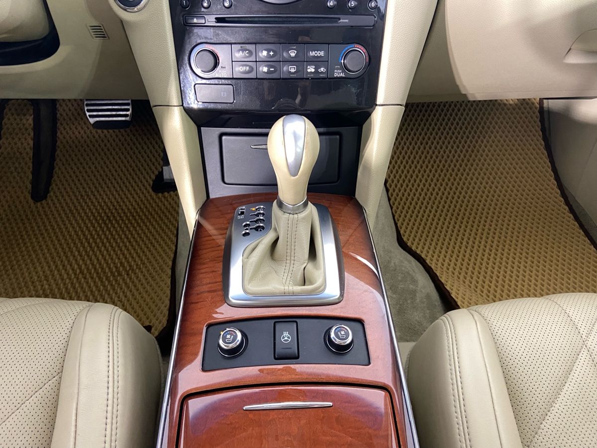 Infiniti QX70 Icon 2014 г.в., 126 000 км.