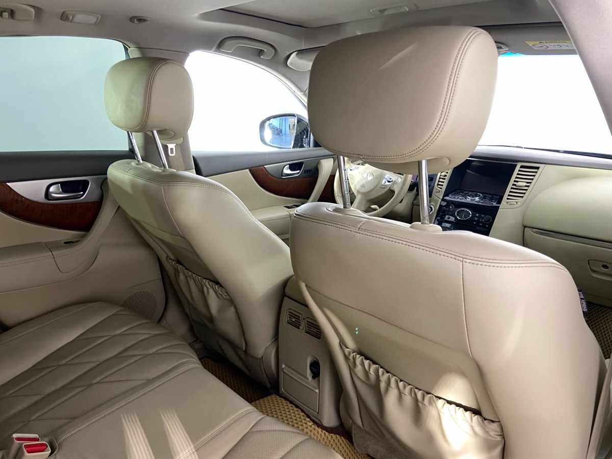 Infiniti QX70 Icon 2014 г.в., 126 000 км.