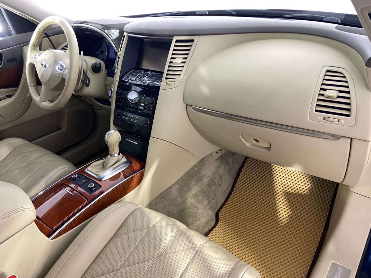 Infiniti QX70 Icon 2014 г.в., 126 000 км.