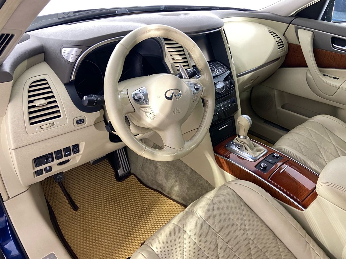 Infiniti QX70 Icon 2014 г.в., 126 000 км.