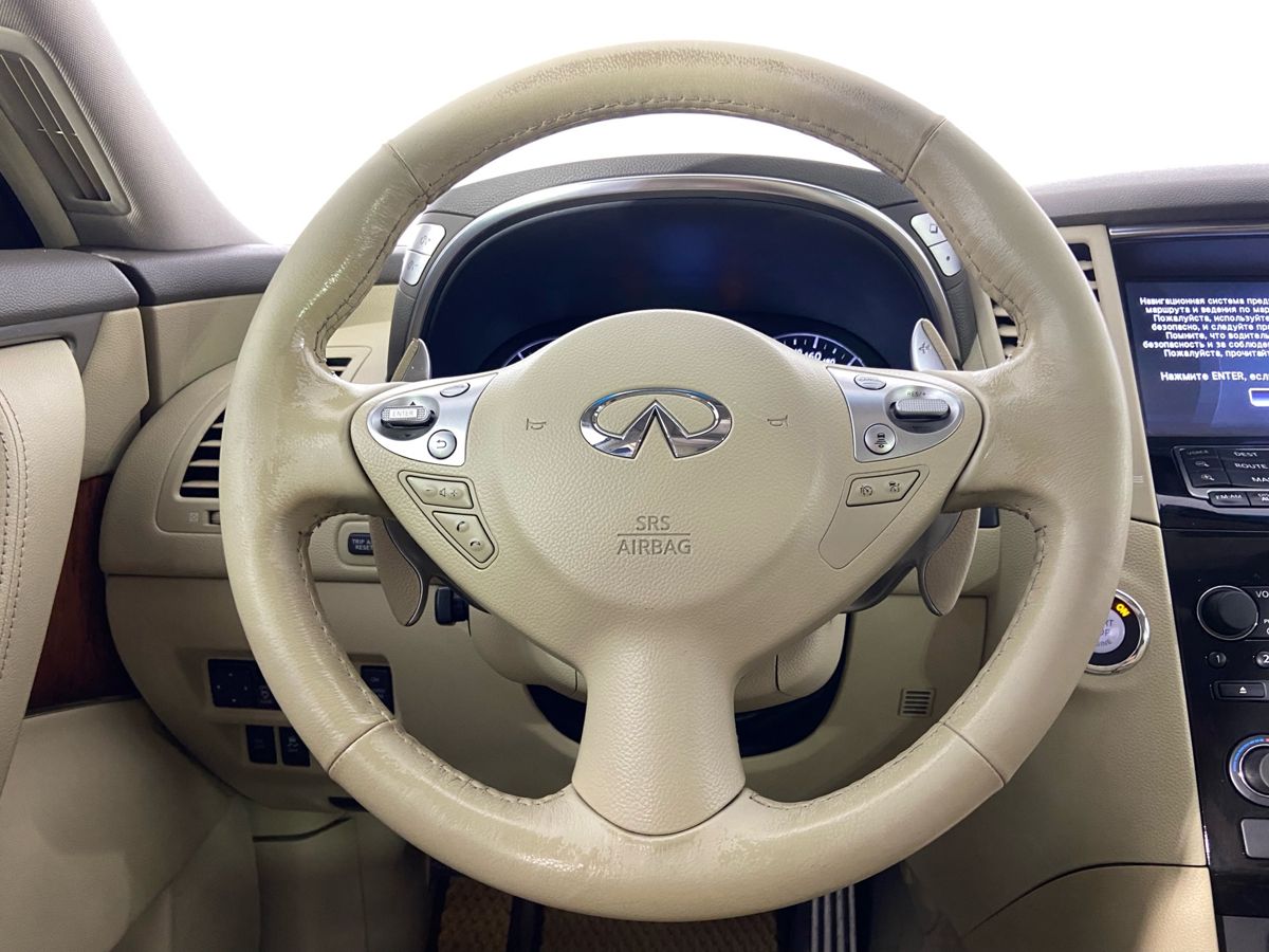 Infiniti QX70 Icon 2014 г.в., 126 000 км.
