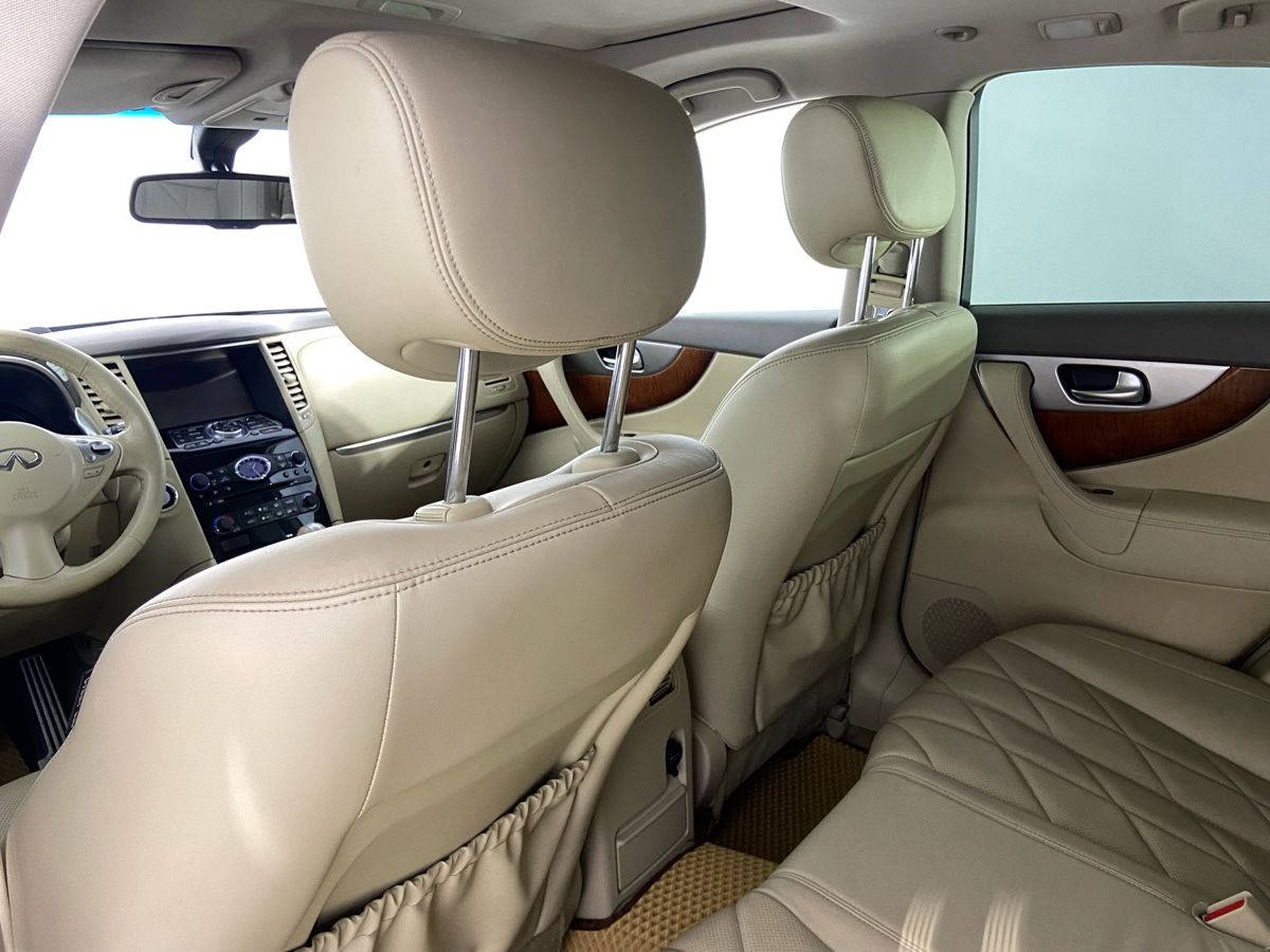 Infiniti QX70 Icon 2014 г.в., 126 000 км.