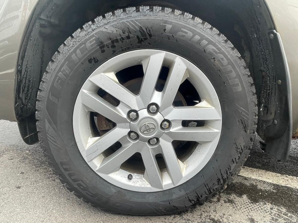 Toyota RAV4  2012 г.в., 267 000 км.