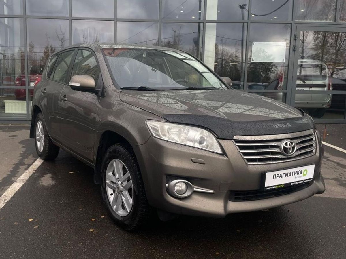 Toyota RAV4  2012 г.в., 267 000 км.