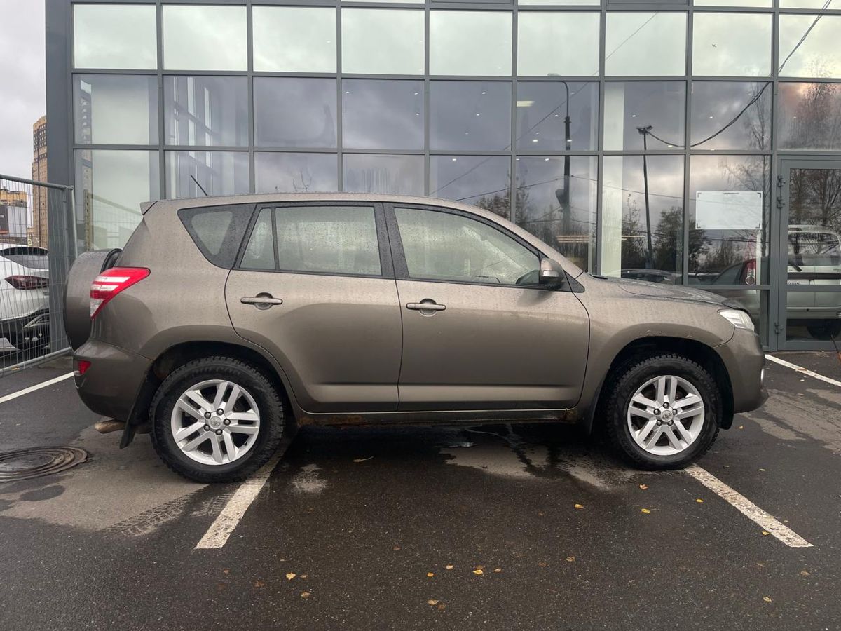 Toyota RAV4  2012 г.в., 267 000 км.