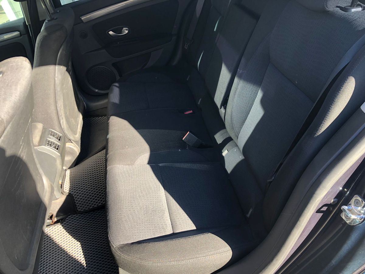 Renault Laguna 999 2010 г.в., 364 000 км.