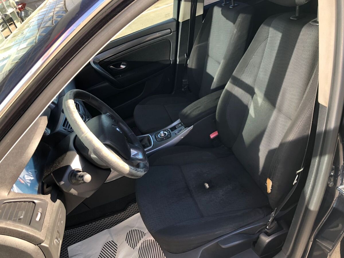 Renault Laguna 999 2010 г.в., 364 000 км.