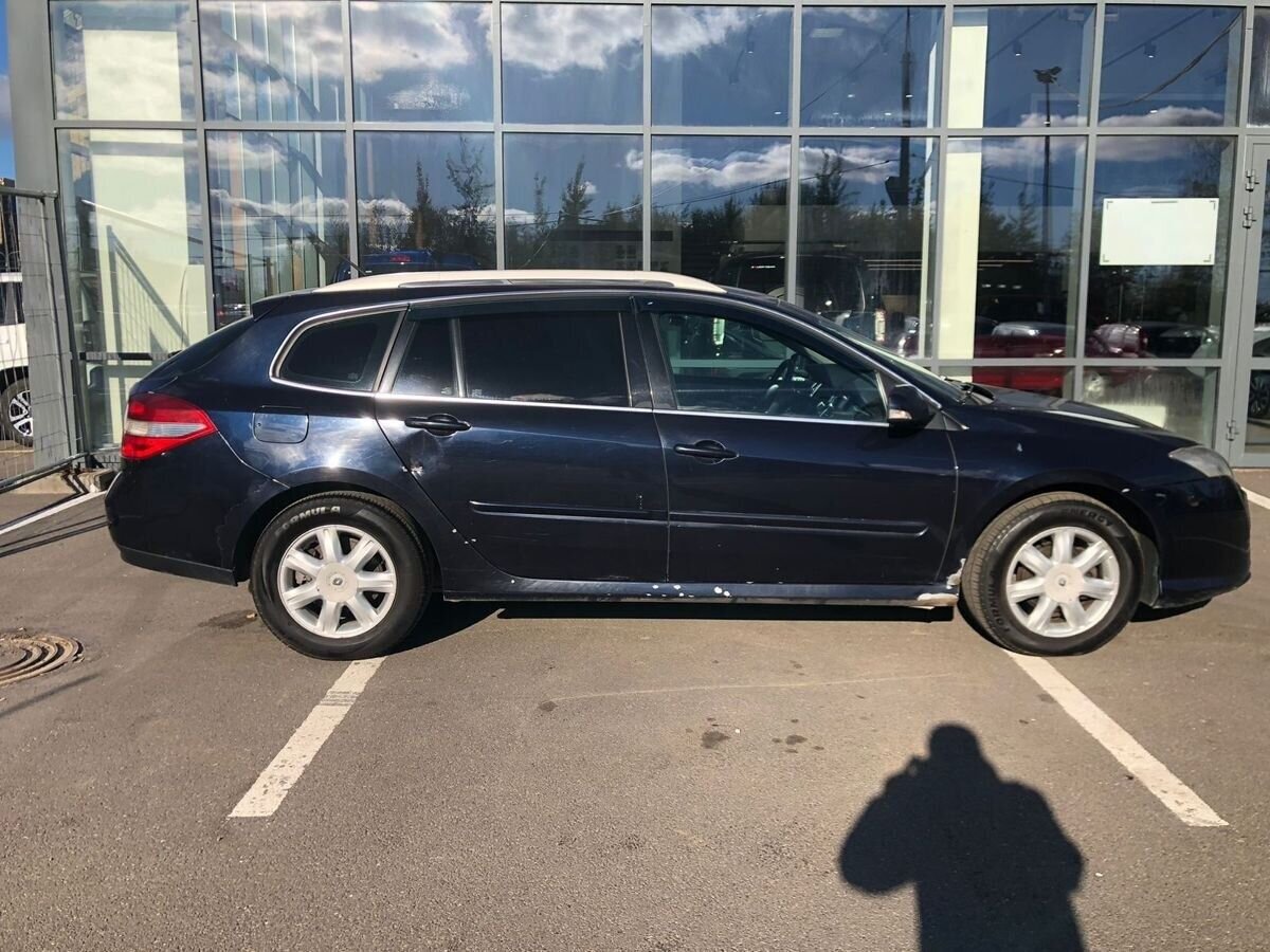 Renault Laguna 999 2010 г.в., 364 000 км.