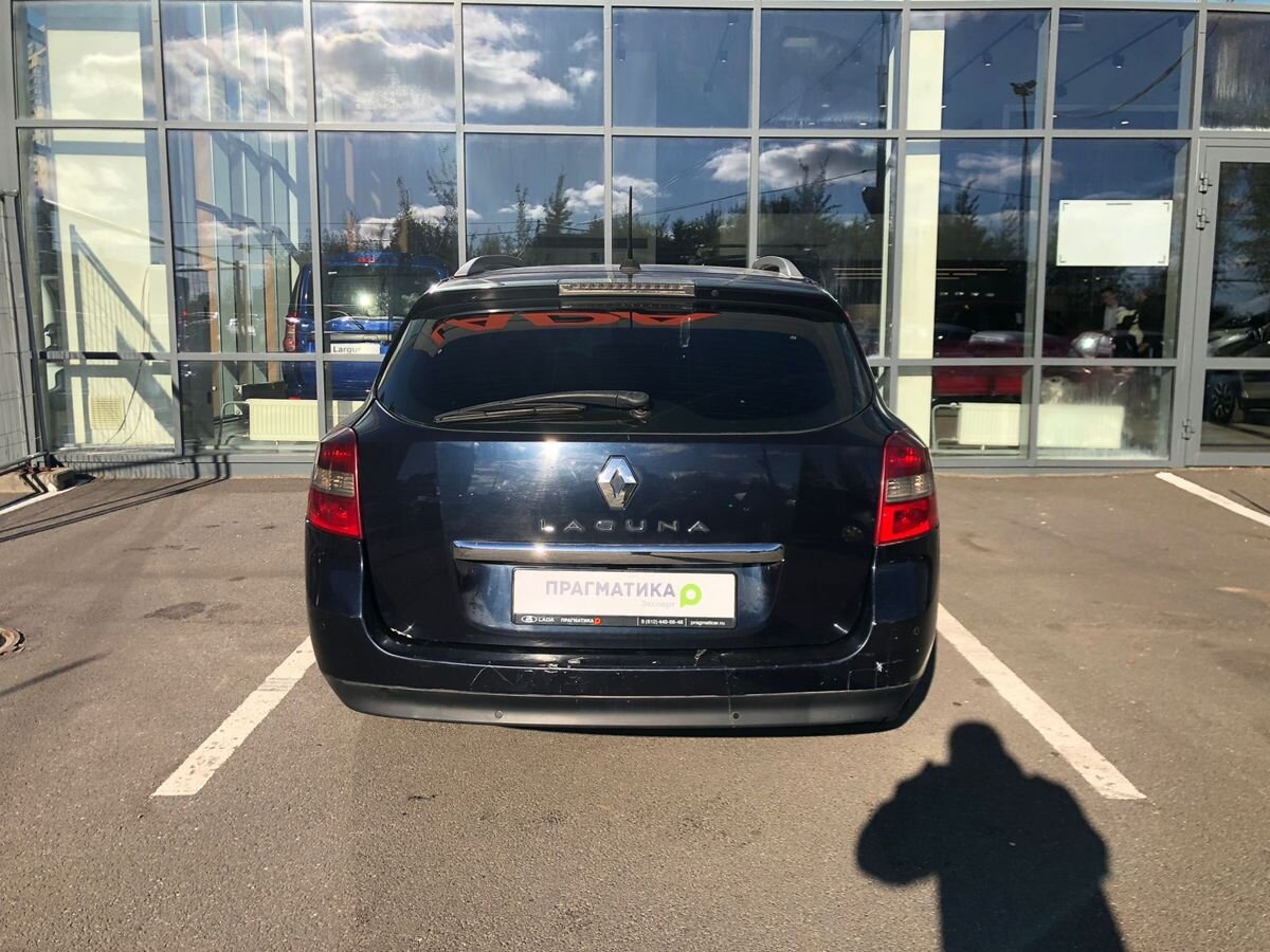 Renault Laguna 999 2010 г.в., 364 000 км.