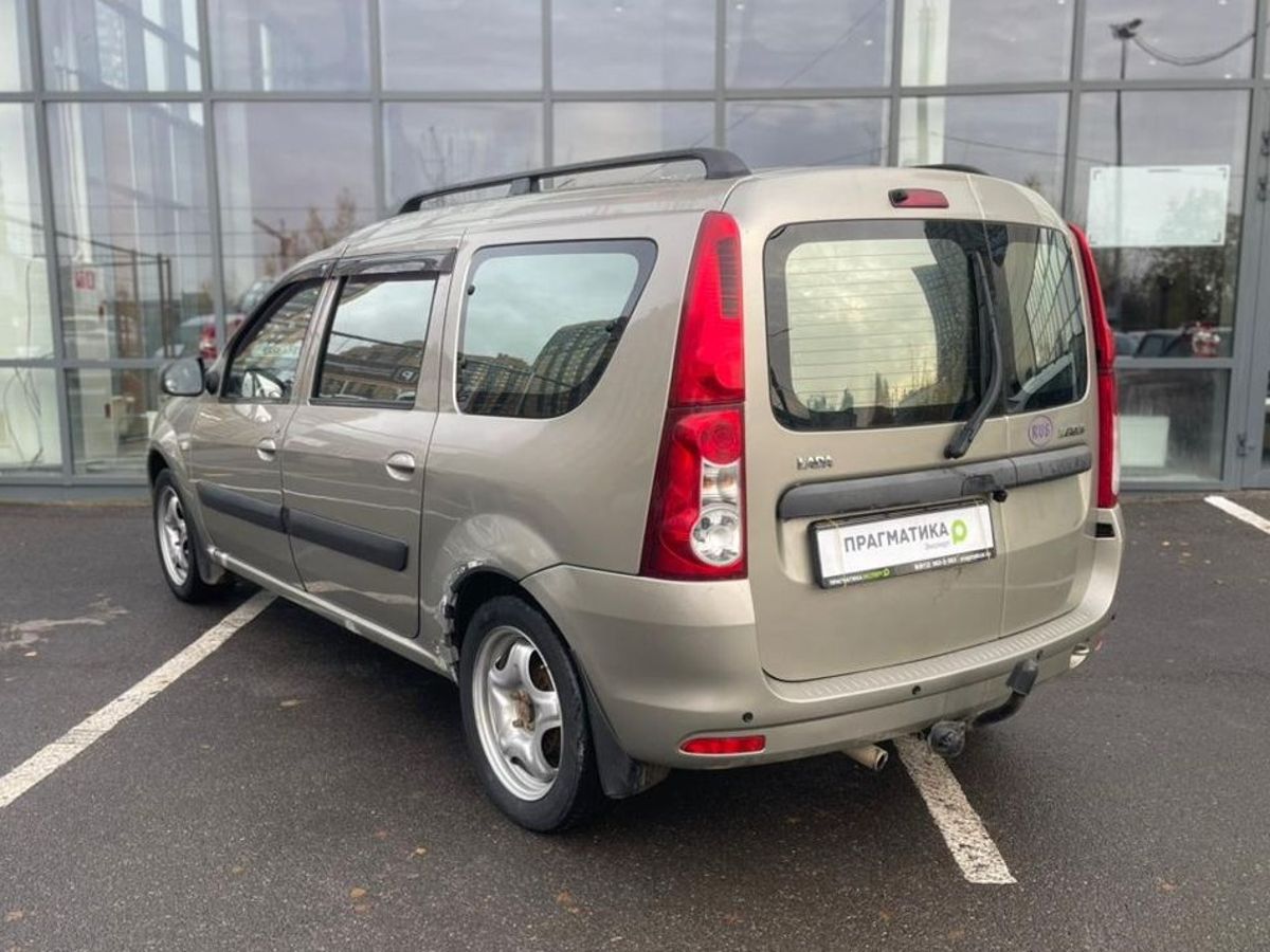 Lada Largus Luxe (5 мест) (2015-2017) 2012 г.в., 250 000 км.