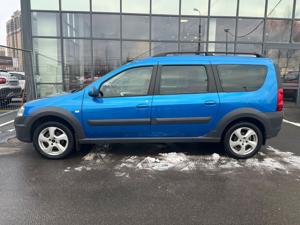 Lada Largus Luxe (5 мест) 2021 г.в., 197 000 км.