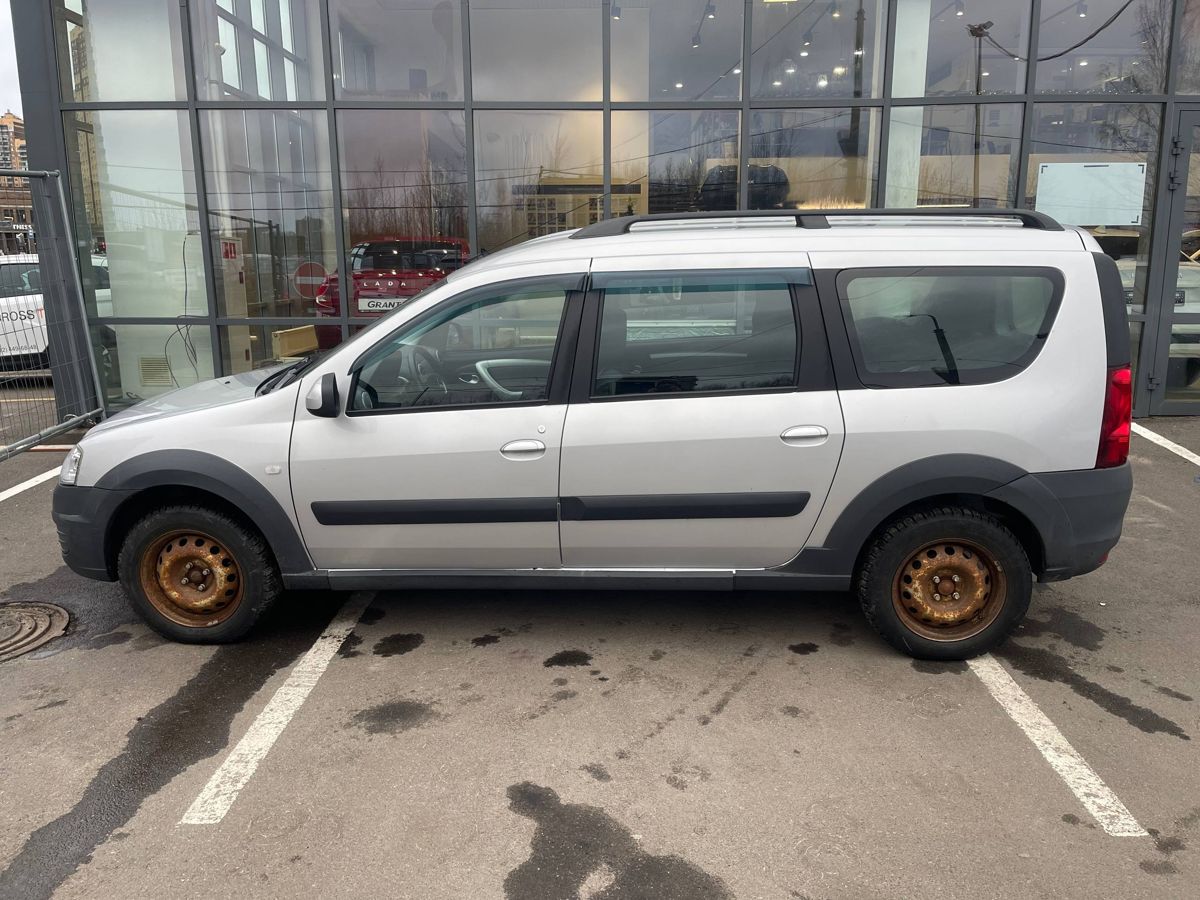 Lada Largus Luxe (5 мест) (2015-2017) 2015 г.в., 94 400 км.