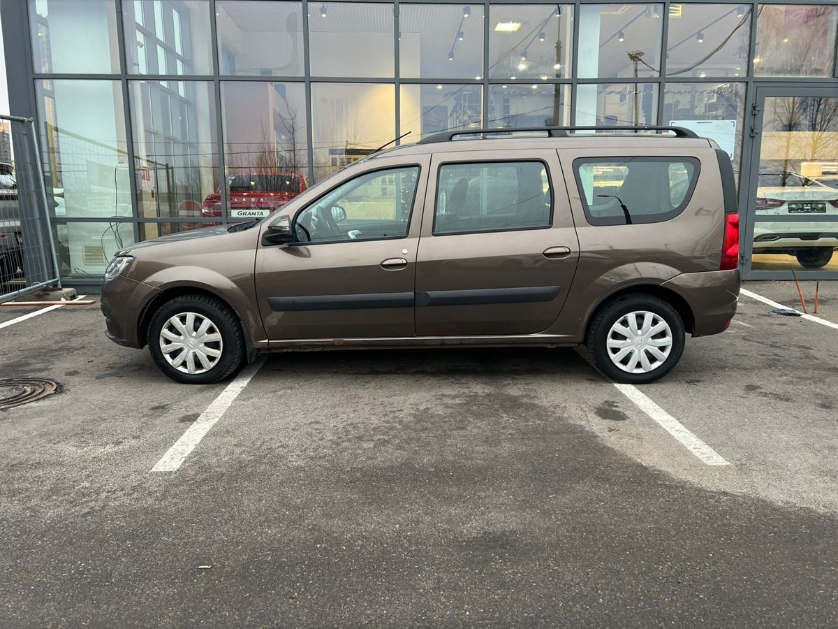 Lada Largus Comfort 5 мест (2021-2022) 2021 г.в., 250 000 км.