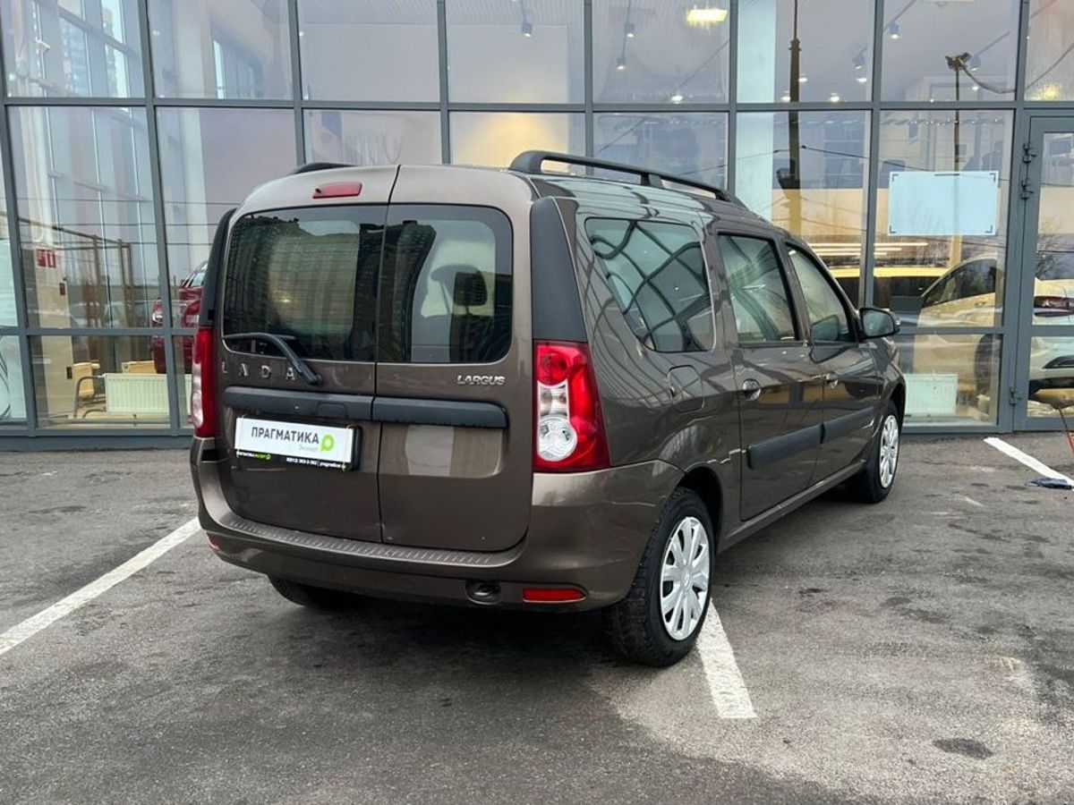 Lada Largus Comfort 5 мест (2021-2022) 2021 г.в., 250 000 км.