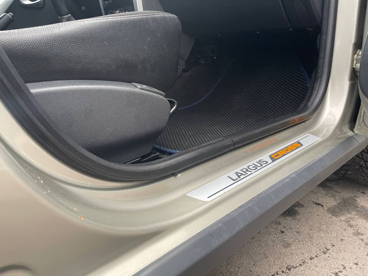 Lada Largus Luxe (7 мест) 2020 г.в., 208 000 км.