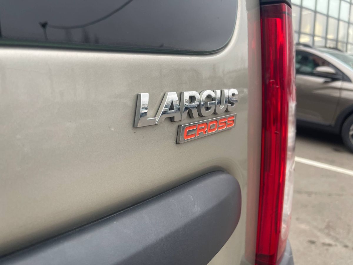 Lada Largus Luxe (7 мест) 2020 г.в., 208 000 км.