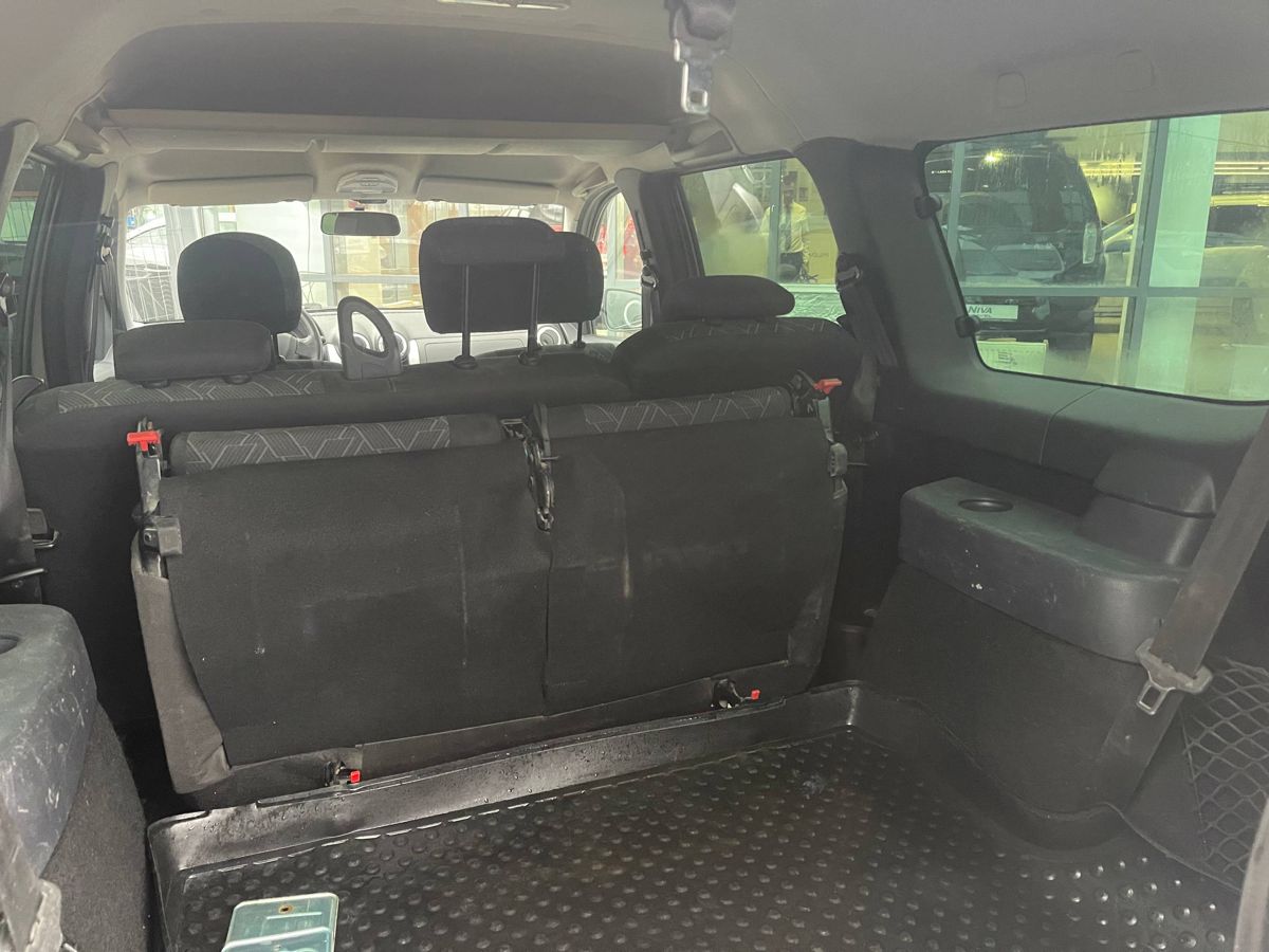 Lada Largus Luxe (7 мест) 2020 г.в., 208 000 км.