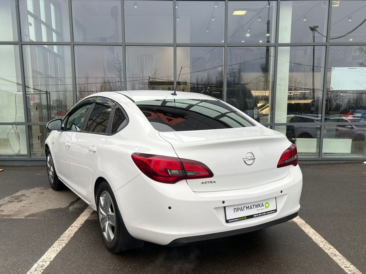 Opel Astra Enjoy 2012 г.в., 268 000 км.