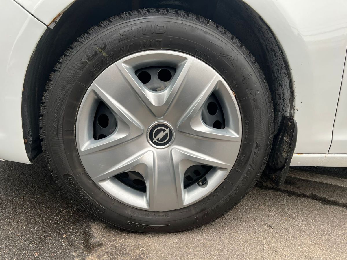 Opel Astra Enjoy 2012 г.в., 268 000 км.