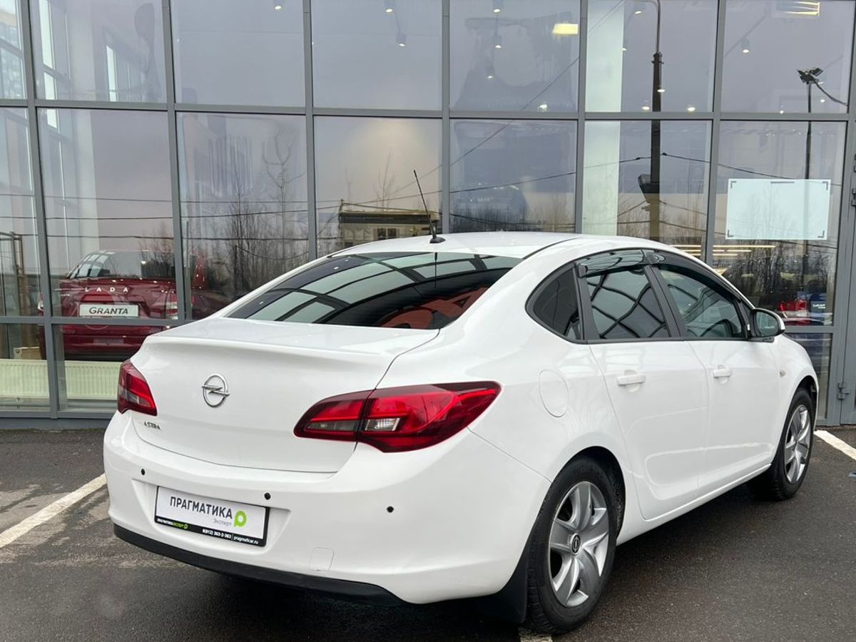 Opel Astra Enjoy 2012 г.в., 268 000 км.