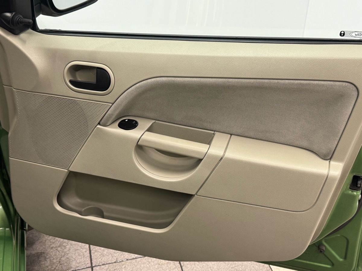 Ford Fiesta 999 2008 г.в., 207 000 км.