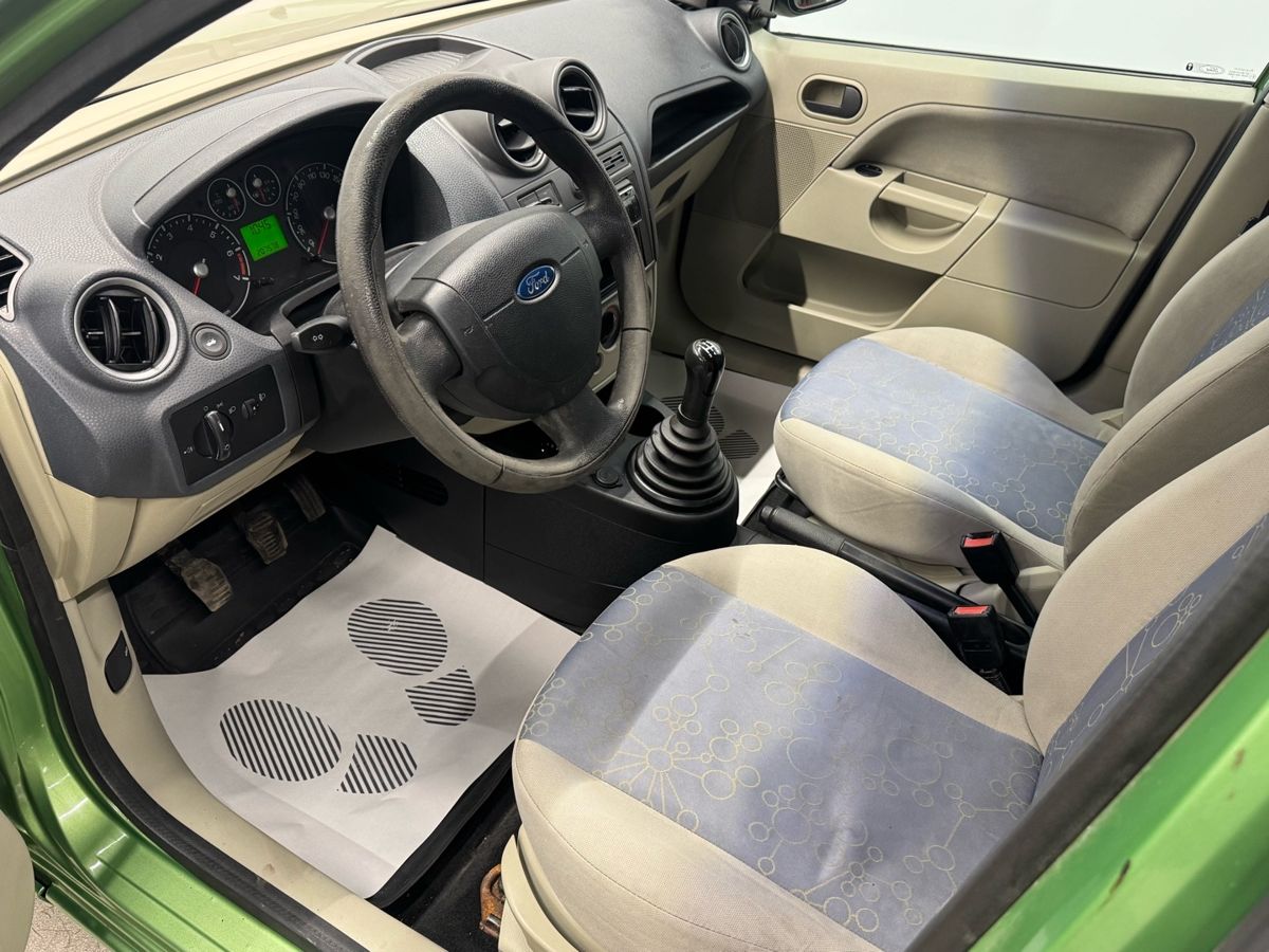 Ford Fiesta 999 2008 г.в., 207 000 км.