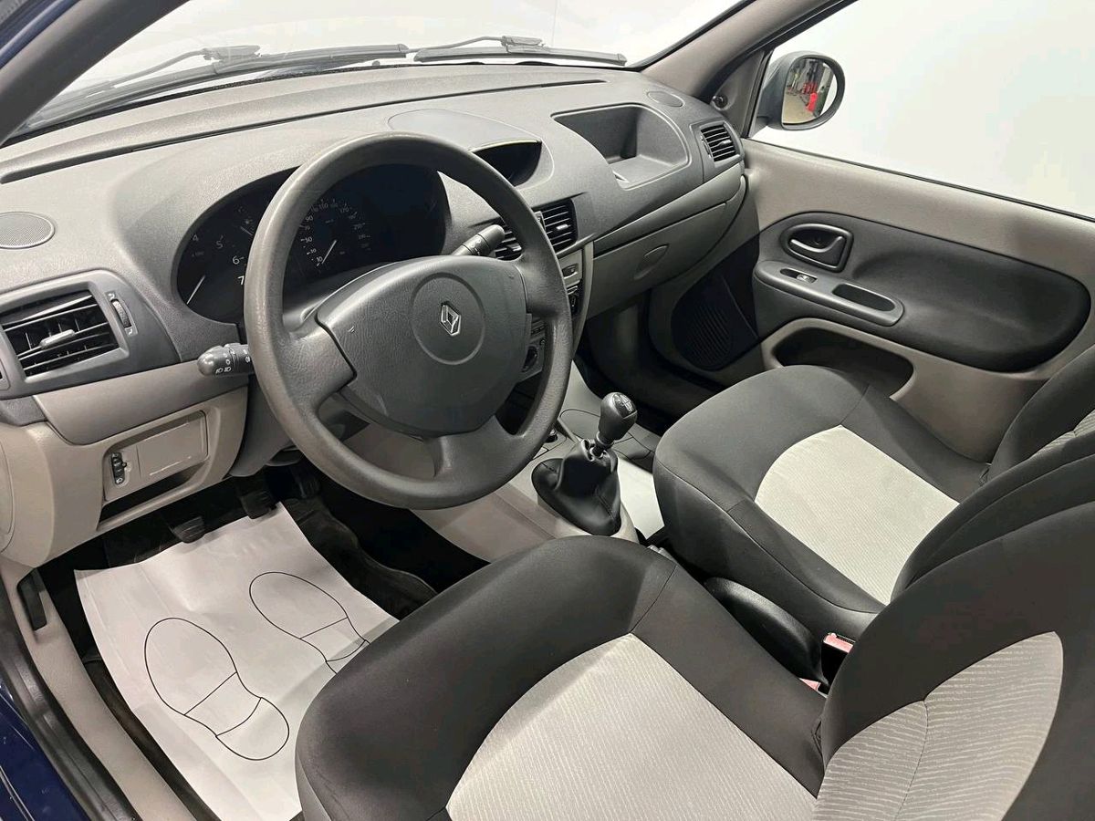 Renault Symbol 999 2011 г.в., 177 000 км.