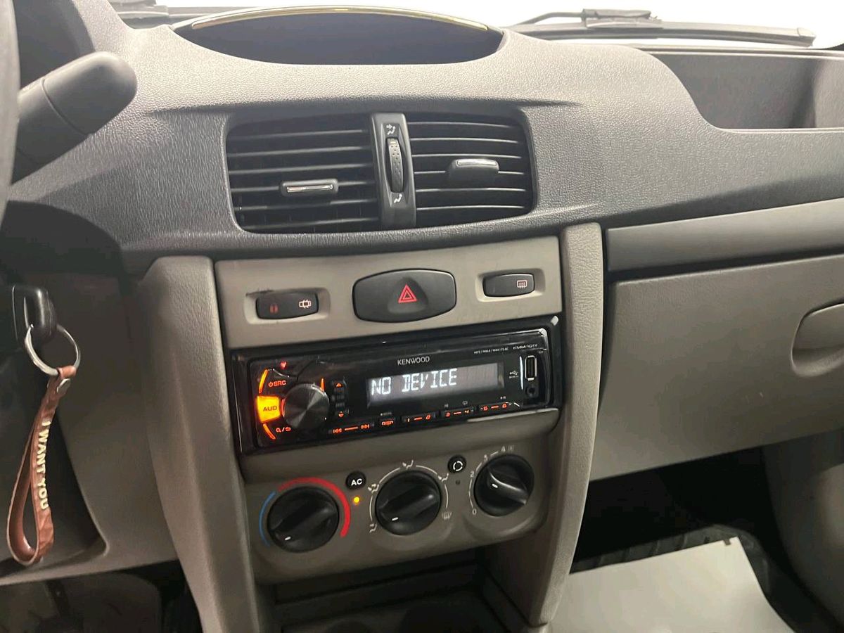 Renault Symbol 999 2011 г.в., 177 000 км.