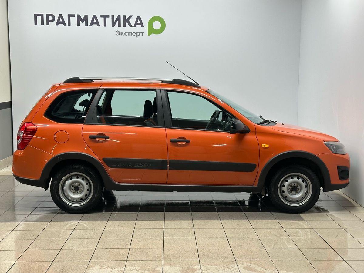 Lada Kalina Luxe 21947-52-C10/C11 2016 г.в., 100 000 км.