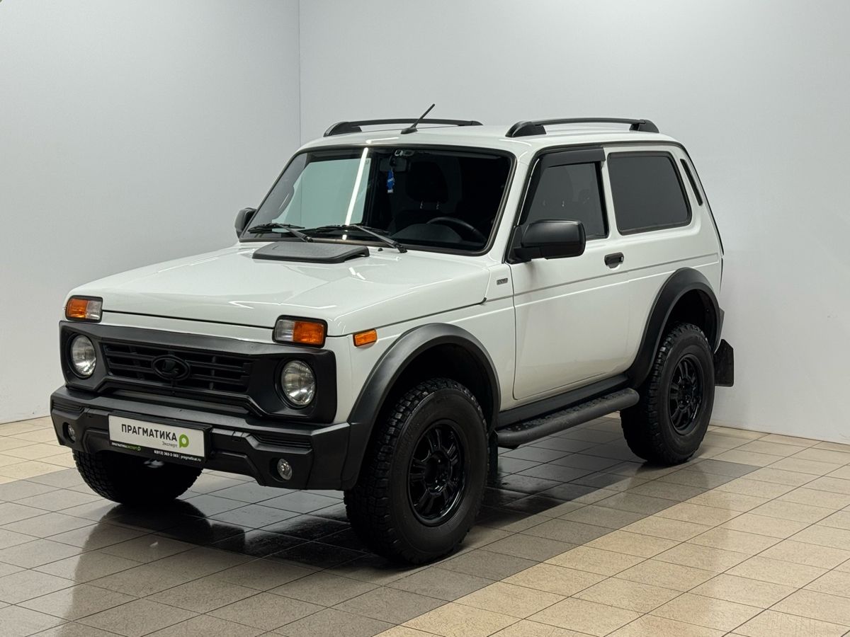 Lada Niva Legend